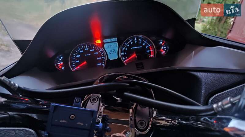 Макси-скутер Suzuki Skywave 400 2008 в Умани