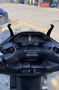 Макси-скутер Suzuki Skywave 400 2015 в 