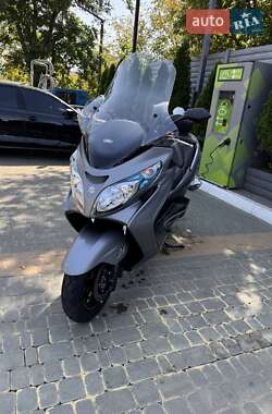 Макси-скутер Suzuki Skywave 400 2015 в 