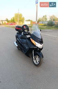 Макси-скутер Suzuki Skywave 400 2004 в 