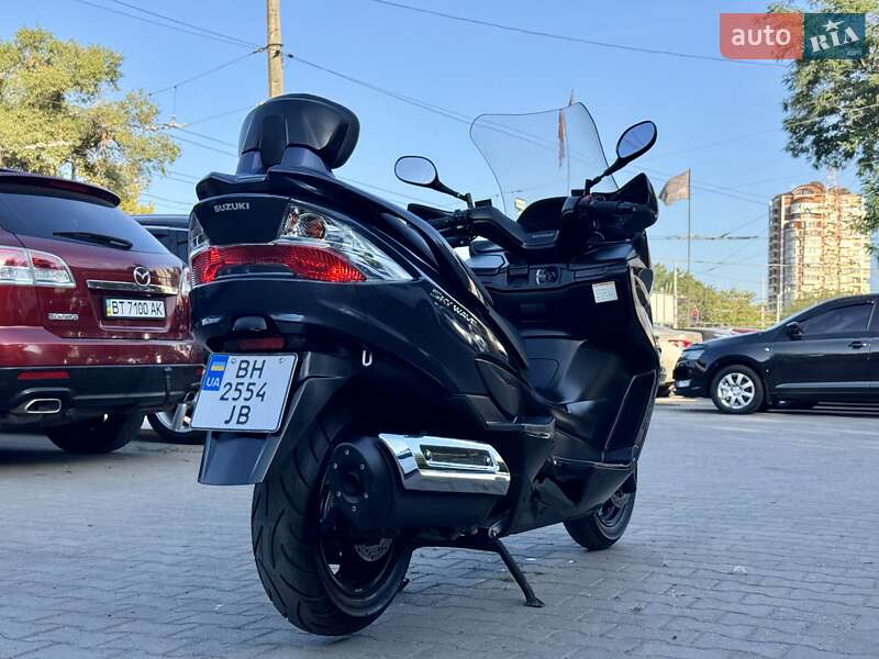 Скутер Suzuki Skywave 400 2012 в Одессе