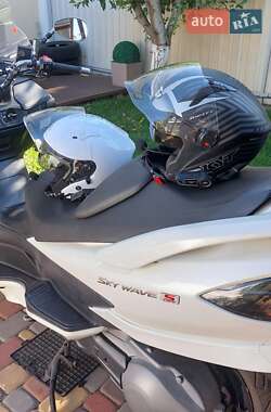 Макси-скутер Suzuki Skywave 400 2007 в 