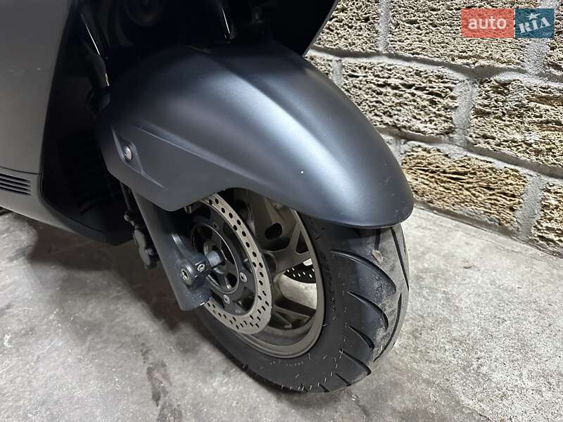 Максі-скутер Suzuki Skywave 400 2015 в Одесі фото 8 Максі-скутер Suzuki Skywave 400 2015 в Одесі