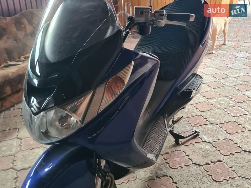 Макси-скутер Suzuki Skywave 400 2005 в Черновцах