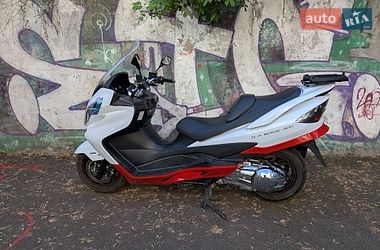 Макси-скутер Suzuki Skywave 400 2015 в Киеве