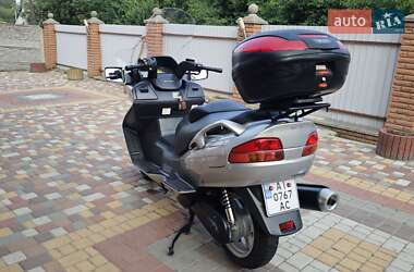 Максі-скутер Suzuki SkyWave 650 2002 в 