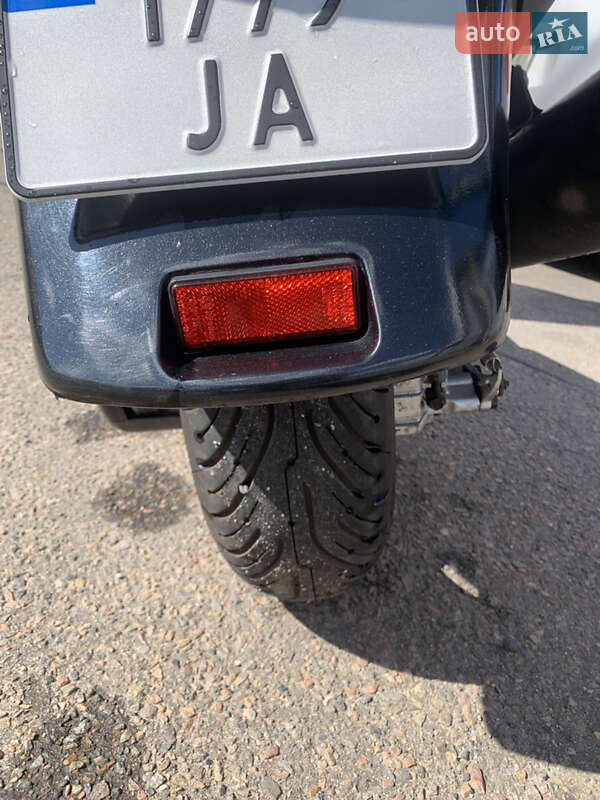 Макси-скутер Suzuki SkyWave 650 2004 в Кривом Роге фото 3 Макси-скутер Suzuki SkyWave 650 2004 в Кривом Роге