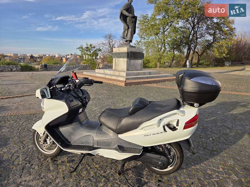 Максі-скутер Suzuki SkyWave 650 2012 в Білій Церкві