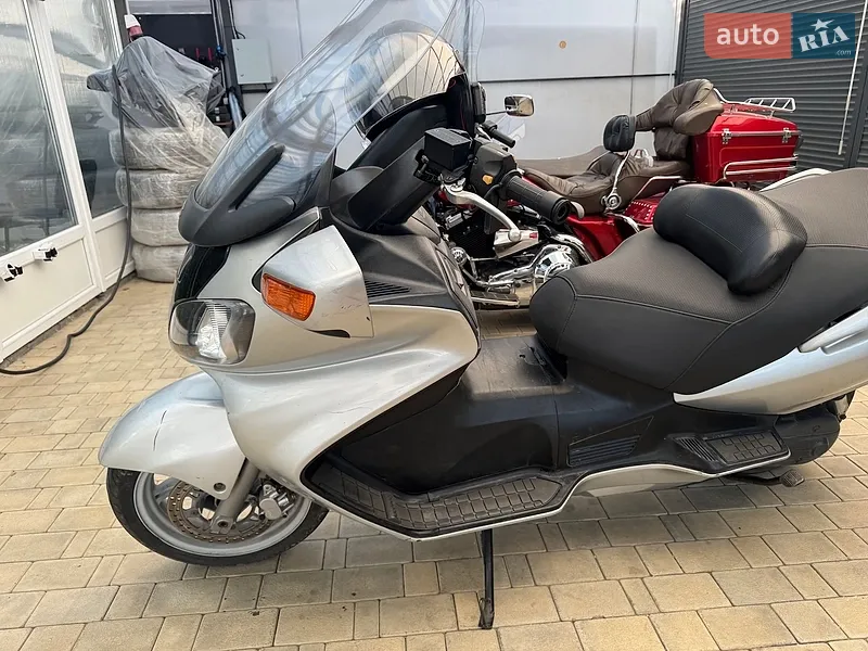 Suzuki SkyWave 650 2006