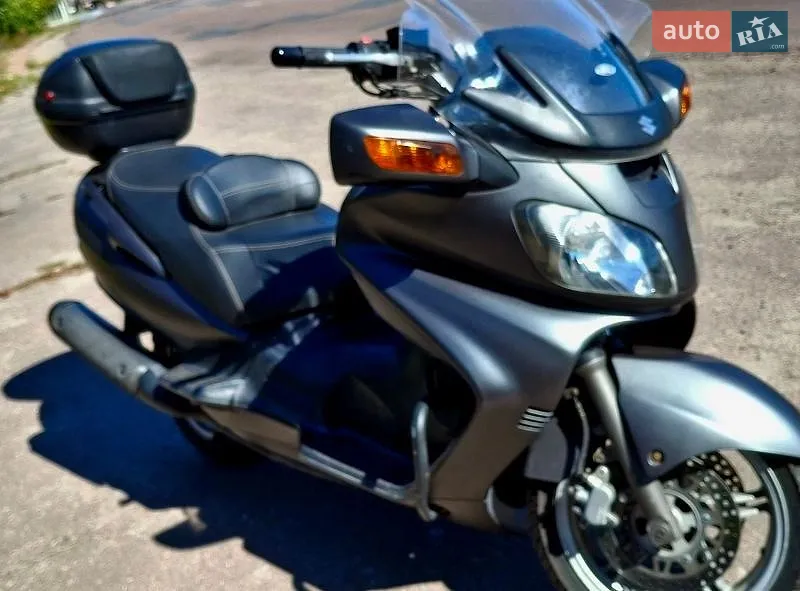 Suzuki SkyWave 650 2004