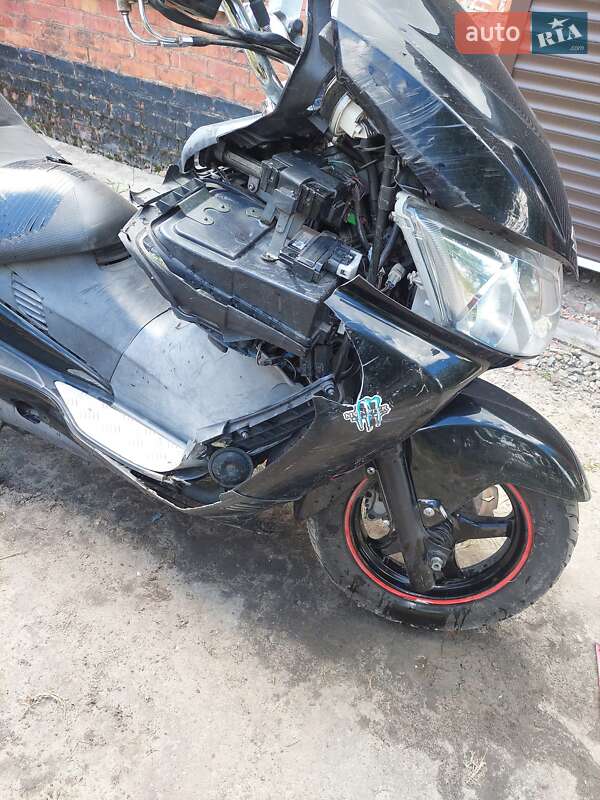 Грузовые мотороллеры, мотоциклы, скутеры, мопеды Suzuki Skywave Type S400 2006 в Сумах