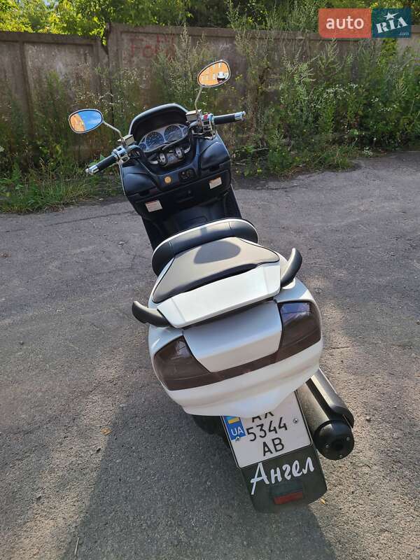 Грузовые мотороллеры, мотоциклы, скутеры, мопеды Suzuki Skywave Type S400 2003 в Ровно фото 5 Грузовые мотороллеры, мотоциклы, скутеры, мопеды Suzuki Skywave Type S400 2003 в Ровно