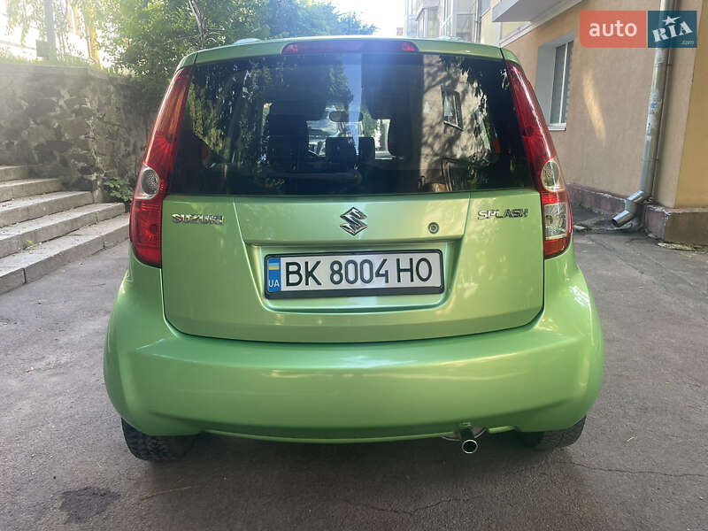 Хэтчбек Suzuki Splash 2010 в Ровно