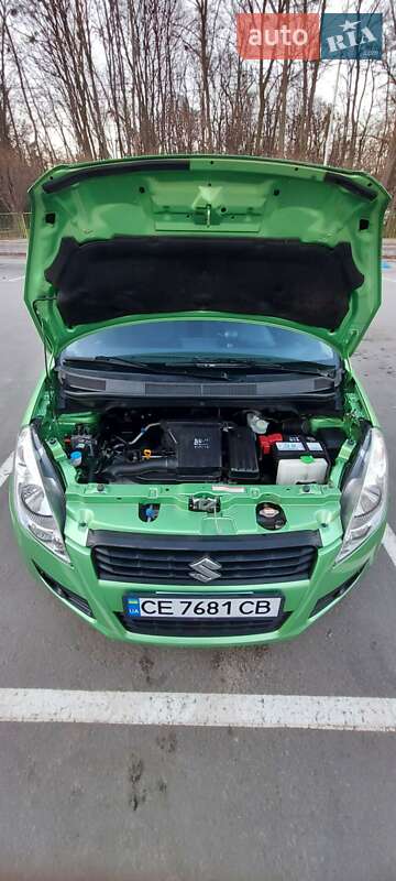 Хэтчбек Suzuki Splash 2010 в Черновцах