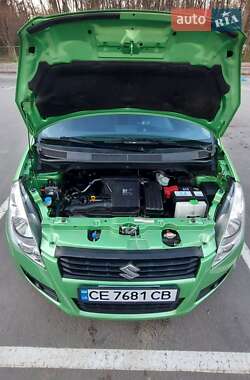Хэтчбек Suzuki Splash 2010 в 