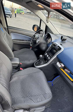 Хэтчбек Suzuki Splash 2009 в 