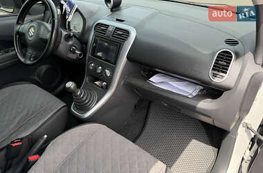 Хетчбек Suzuki Splash 2008 в 