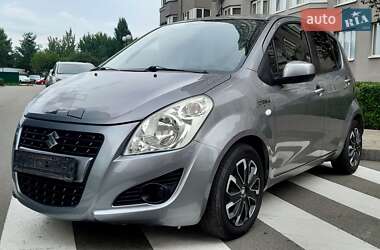 Хэтчбек Suzuki Splash 2012 в 