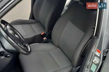 Хэтчбек Suzuki Splash 2012 в 