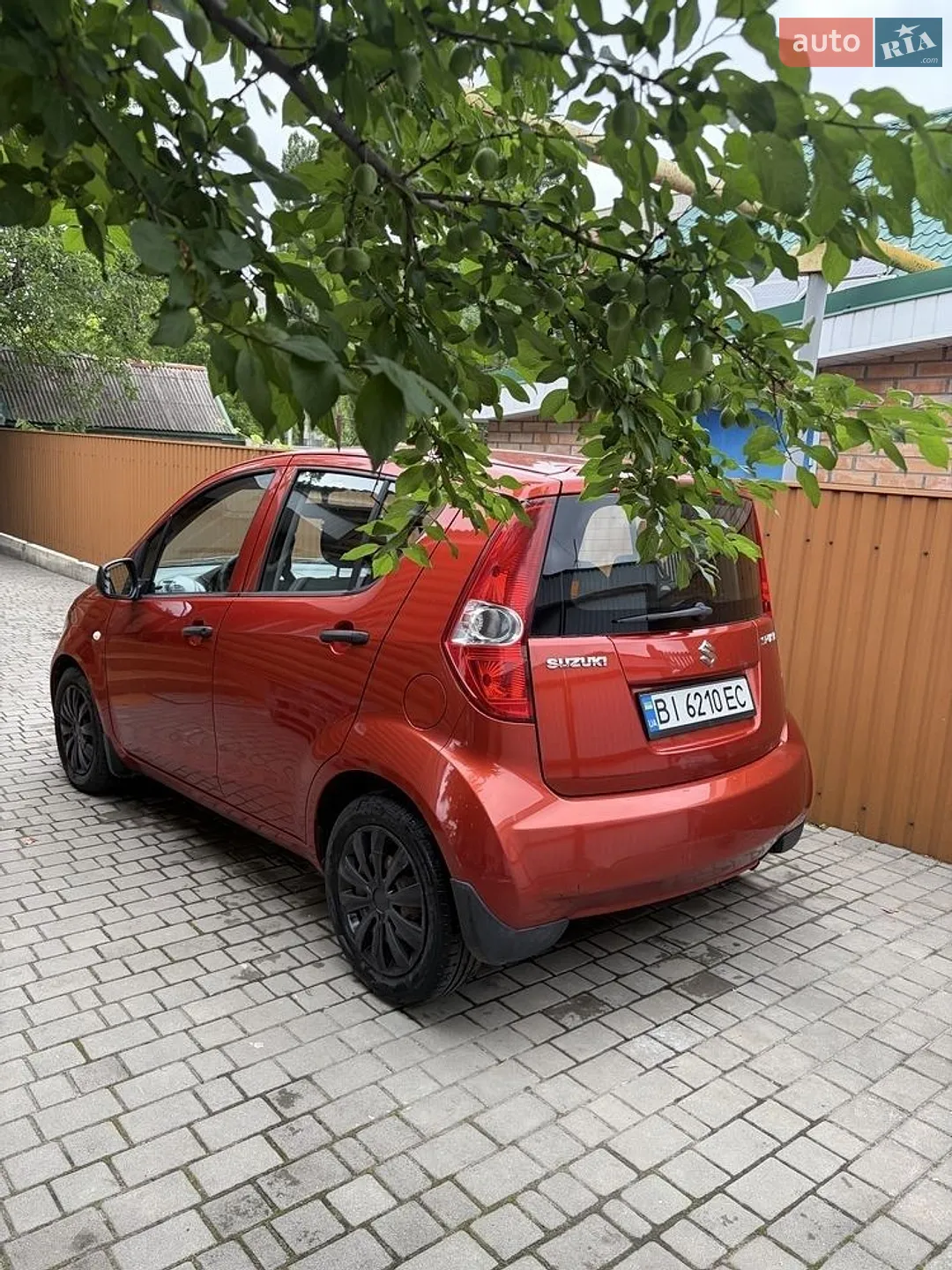 2011 Suzuki Splash - фото 1