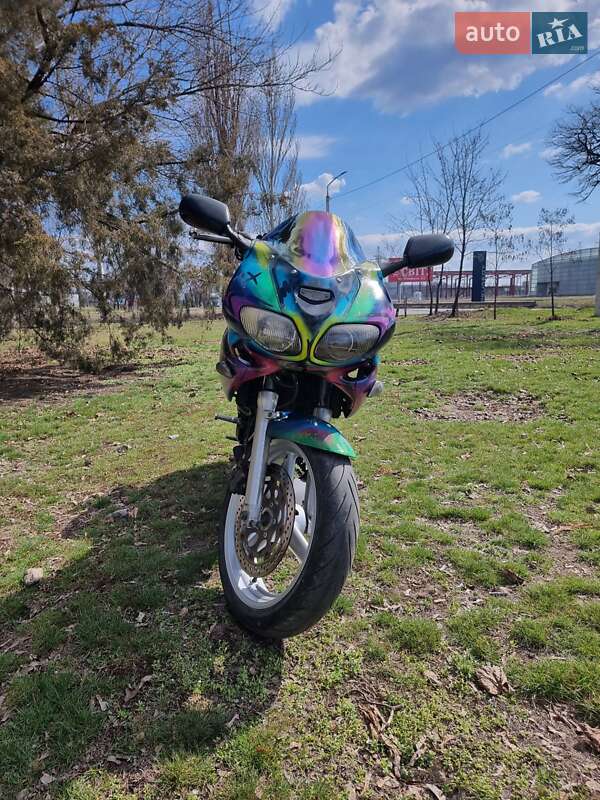 Спортбайк Suzuki SV 400S 1998 в Дніпрі