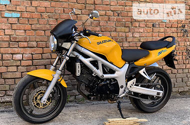 Мотоцикл Без обтекателей (Naked bike) Suzuki SV 650 2000 в 