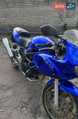 Мотоцикл Спорт-туризм Suzuki SV 650 2005 в 