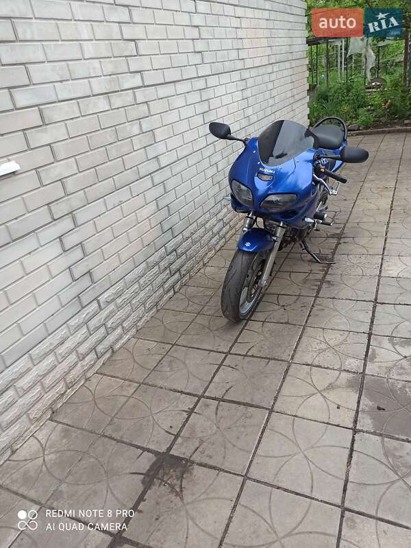 Спортбайк Suzuki SV 650S 2002 в Дергачах