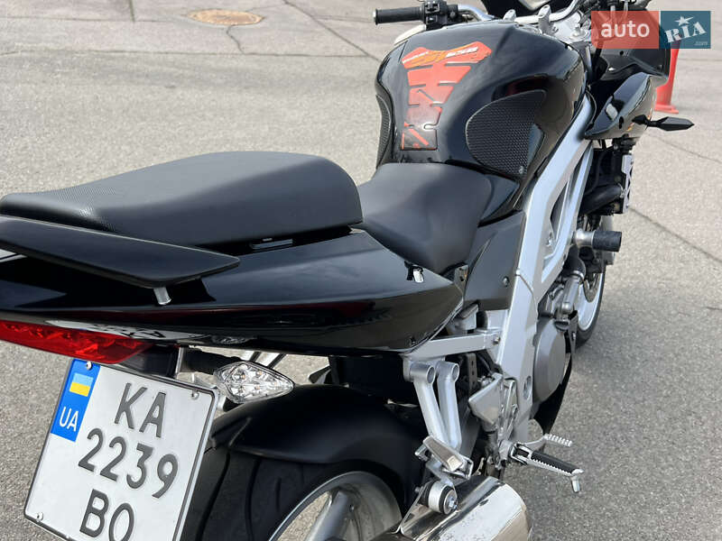 Спортбайк Suzuki SV 650S 2006 в Києві