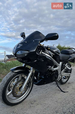 Мотоцикл Спорт-туризм Suzuki SV 650S 1999 в 