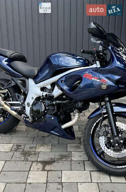 Спортбайк Suzuki SV 650S 2000 в 
