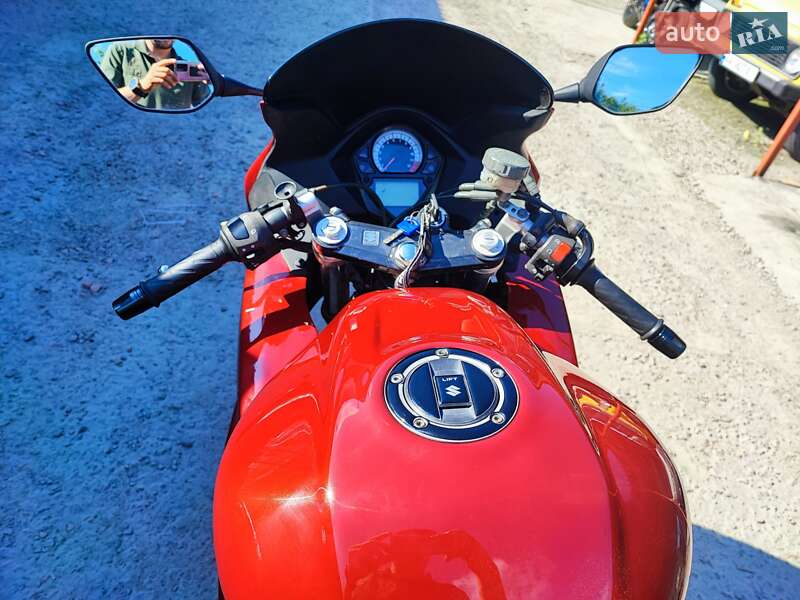 Спортбайк Suzuki SV 650S 2006 в Киеве