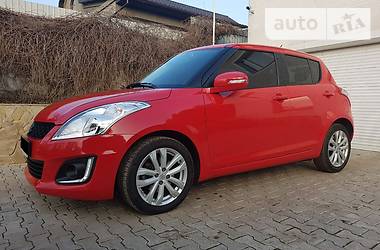 Хэтчбек Suzuki Swift 2015 в Киеве