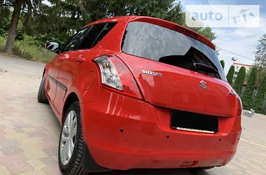 Хетчбек Suzuki Swift 2017 в 