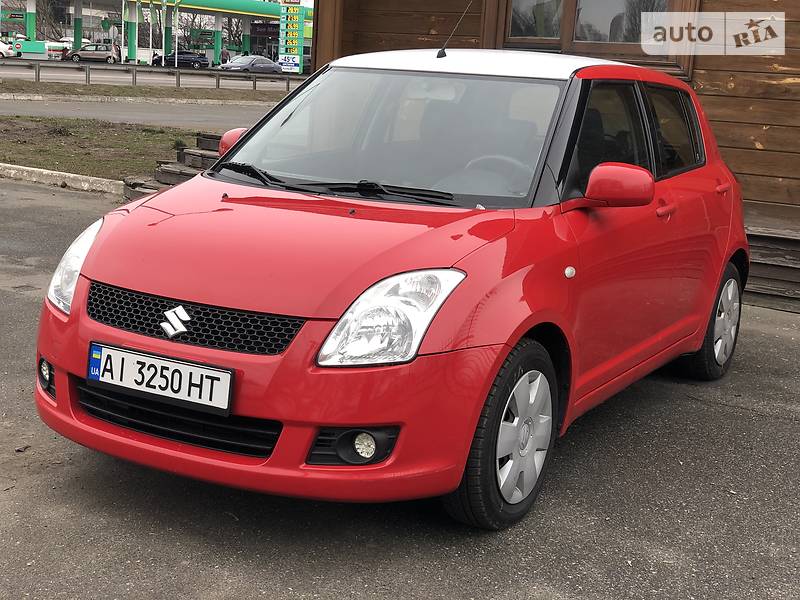 Хетчбек Suzuki Swift 2010 в 