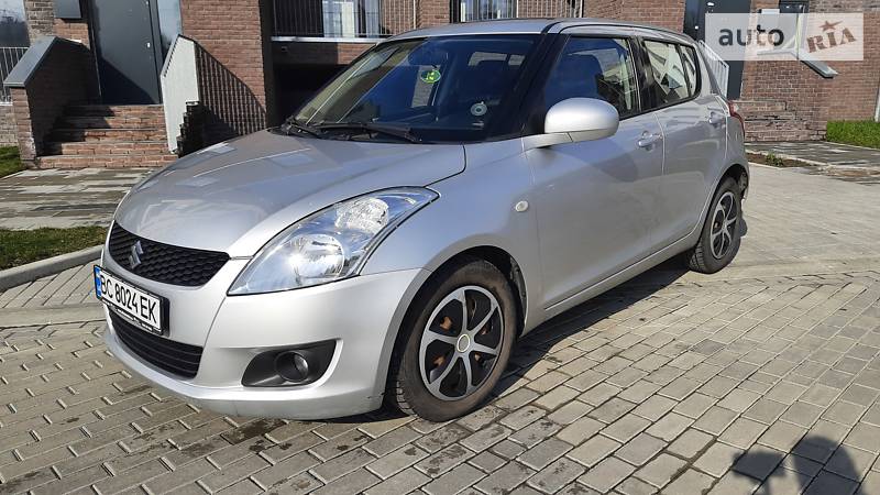 Хэтчбек Suzuki Swift 2011 в Львове