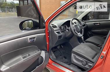 Хетчбек Suzuki Swift 2011 в 