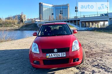 Хэтчбек Suzuki Swift 2008 в Киеве