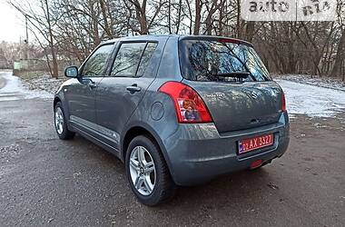 Хэтчбек Suzuki Swift 2010 в Мелитополе