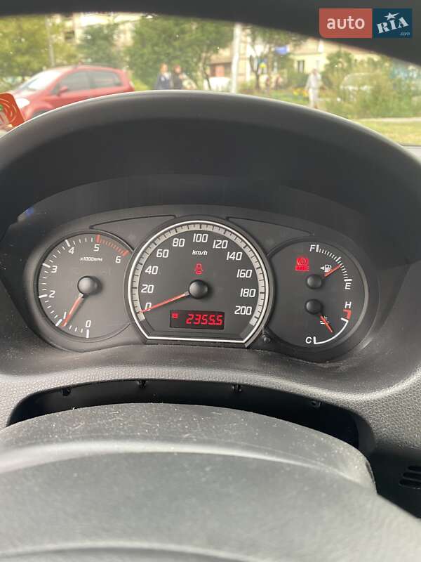 Хетчбек Suzuki Swift 2008 в Вишневому