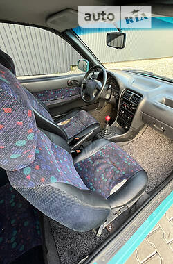 Хэтчбек Suzuki Swift 1998 в 