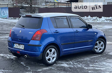 Хэтчбек Suzuki Swift 2005 в Киеве