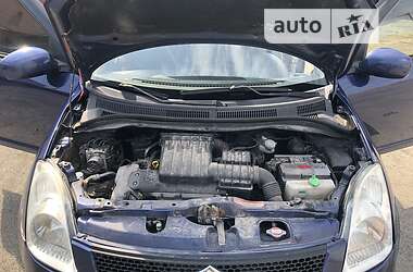 Хетчбек Suzuki Swift 2007 в 