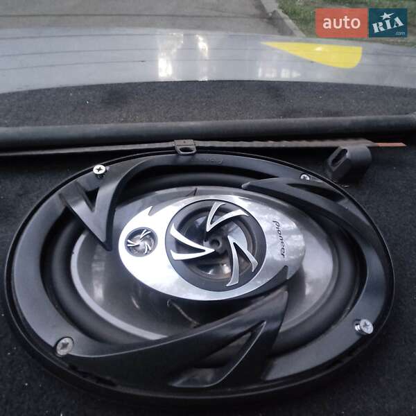 Седан Suzuki Swift 1995 в Одессе