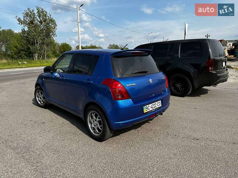 Хетчбек Suzuki Swift 2007 в Львові