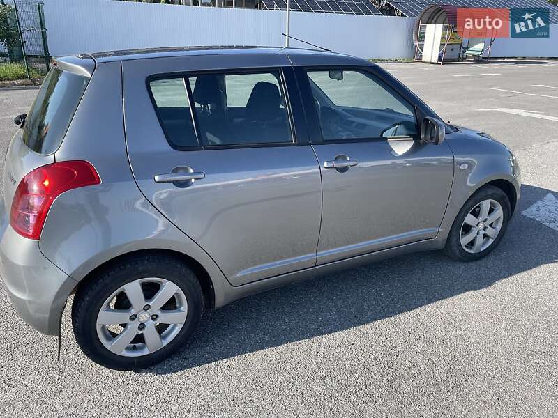 Хетчбек Suzuki Swift 2008 в Ужгороді