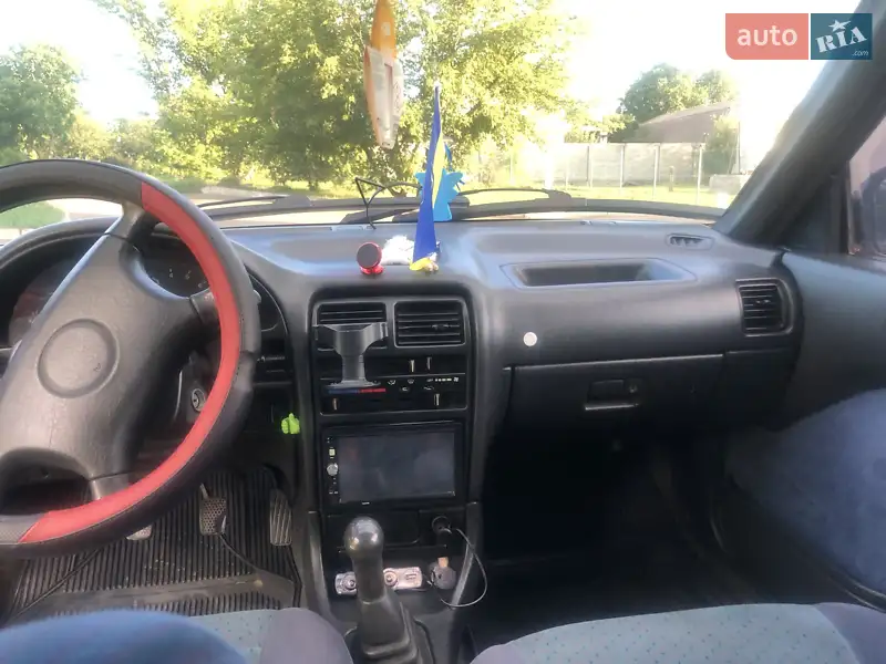 Седан Suzuki Swift 1998 в 