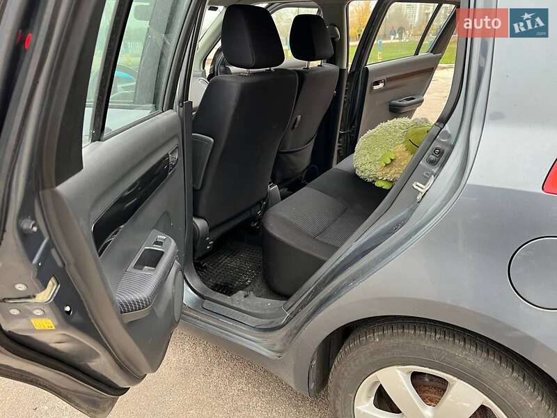 Хэтчбек Suzuki Swift 2010 в Киеве фото 10 Хэтчбек Suzuki Swift 2010 в Киеве