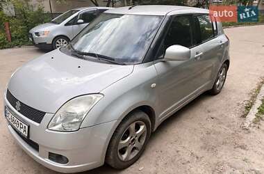 Хэтчбек Suzuki Swift 2005 в Львове