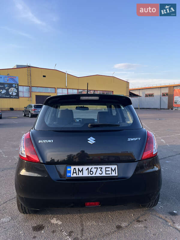 Хэтчбек Suzuki Swift 2013 в Житомире